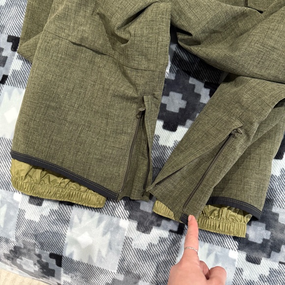 Burton covert snow pants size MENS SMALL! NWT - Picture 6 of 6